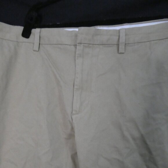 OLD NAVY - Classic Slim | 42 x 30 | Classic Khaki Straight Leg Pants - Picture 4 of 15